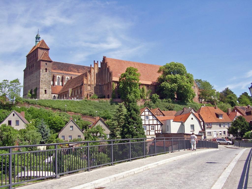 Arthotel Kiebitzberg ฮาเวลแบร์ก ภายนอก รูปภาพ